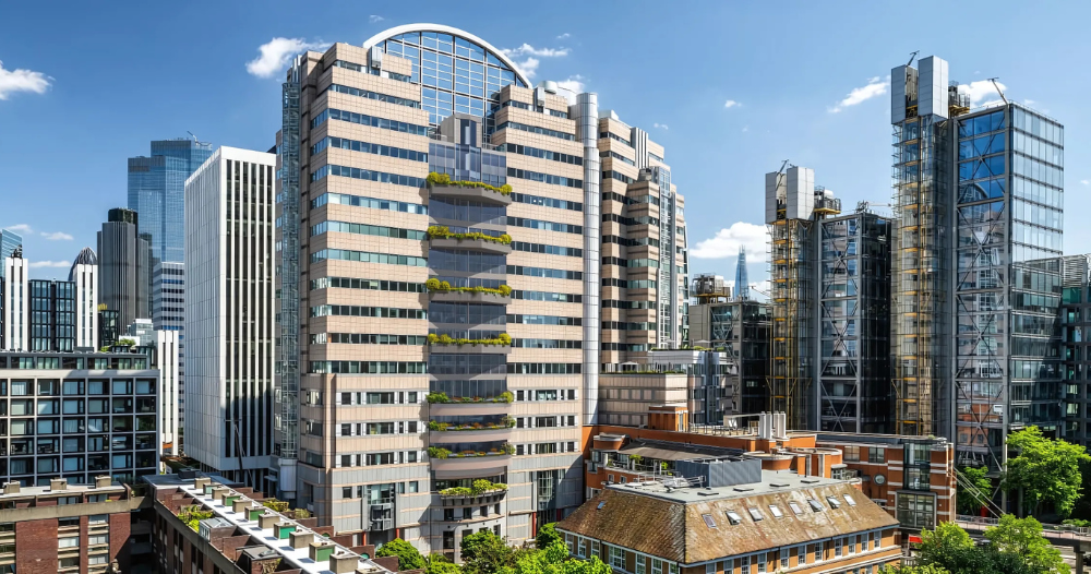 Discover everything you need to know about 125 London Wall – its rich history, cutting-edge architecture, and the role it plays in London’s bustling financial district. A must-read guide!